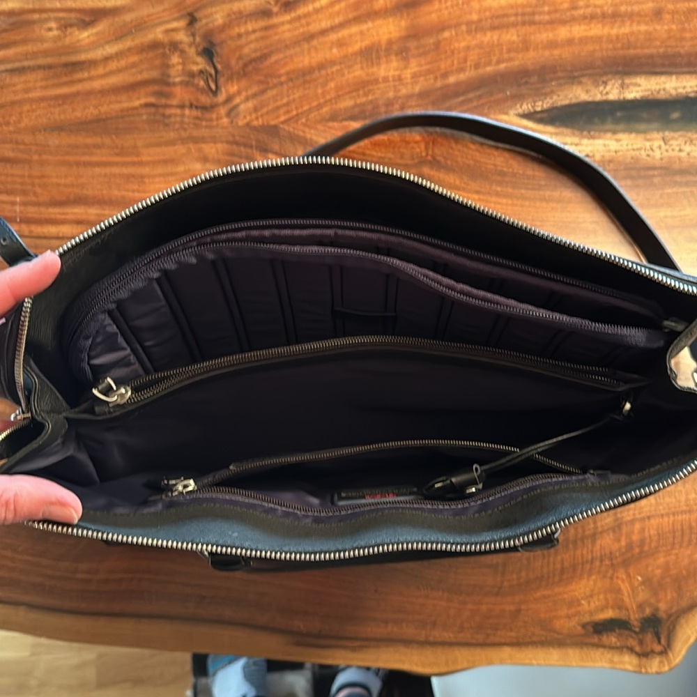Tumi Black Laptop Bag - Picture 4 of 8